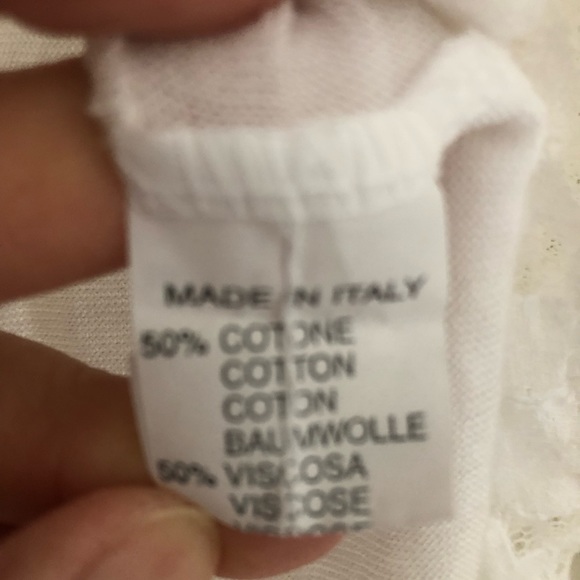 Beautiful lace blouse, made and bought in Italy - Picture 4 of 7